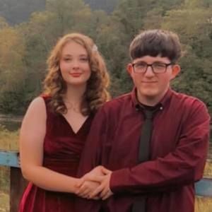 Meet your Posher, Holly